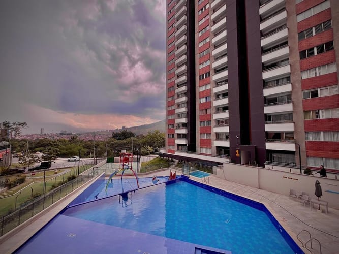 Apartamento de 3 alcobas en venta en Urbanizacion Villas De Comfenalco, Bello, 56 m² · foto 20 de 24