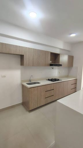 Apartamento de 3 alcobas en arriendo en Quitasol, Bello, 90 m² · foto 2 de 13