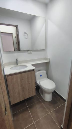 Apartamento de 3 alcobas en arriendo en Quitasol, Bello, 90 m² · foto 12 de 13