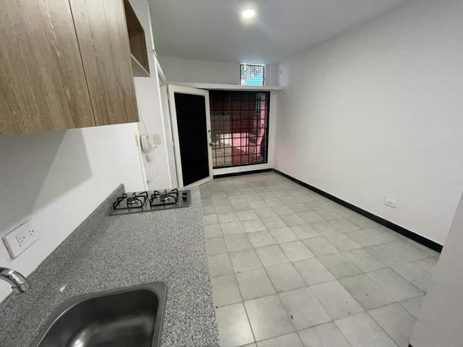 Apartaestudio en arriendo en San Vicente, Cali, 25 m² · foto 9 de 15