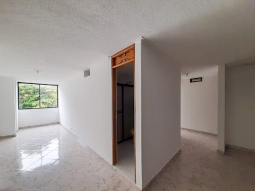 Apartamento de 3 alcobas en arriendo en El Dorado, Envigado, 90 m² · foto 5 de 16