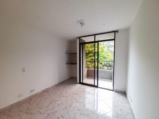 Apartamento de 3 alcobas en arriendo en El Dorado, Envigado, 90 m² · foto 8 de 16