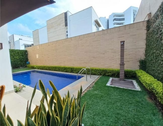 Casa de 3 alcobas en arriendo en Ciudad Jardin, Cali, 186 m² · foto 3 de 15