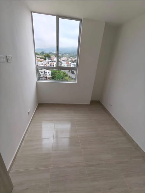 Apartamento de 3 alcobas en venta en Frailes, Dosquebradas, 57 m² · foto 7 de 8