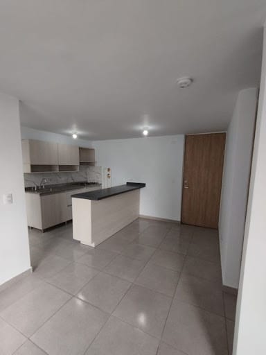 Apartamento de 2 alcobas en arriendo en Altavista, Bello, 54 m² · foto 3 de 18