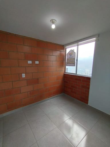Apartamento de 2 alcobas en arriendo en Altavista, Bello, 54 m² · foto 5 de 18