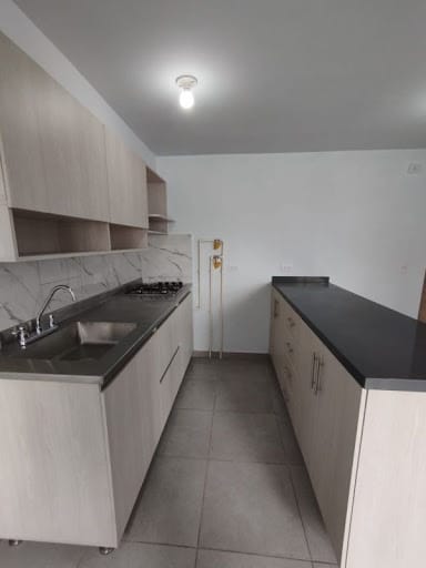 Apartamento de 2 alcobas en arriendo en Altavista, Bello, 54 m² · foto 8 de 18