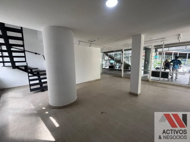 Local en arriendo en Castropol, Medellín, 40 m² · foto 3 de 8