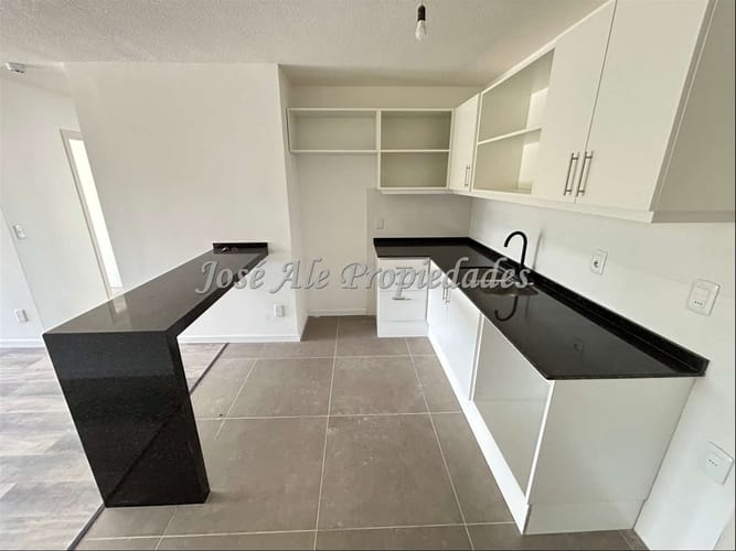 EN ALQUILER NUEVO PRECIO!!! APARTAMENTO DE 2 DORMITORIOS A ESTRENAR FRENTE A LA RAMBLA Y PLAYAS DE C · Foto 3