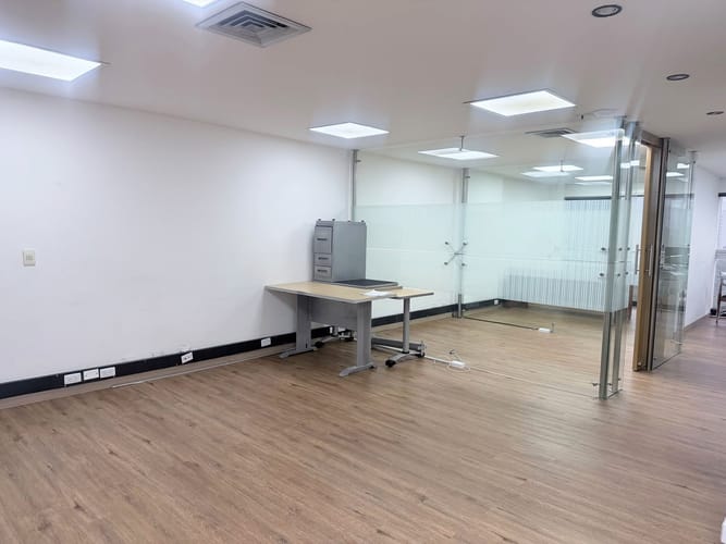 Oficina en arriendo en Santa María De Los Ángeles, Medellín, 65 m² · foto 10 de 14