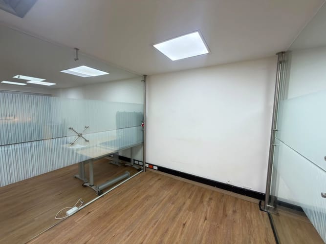 Oficina en arriendo en Santa María De Los Ángeles, Medellín, 65 m² · foto 4 de 14