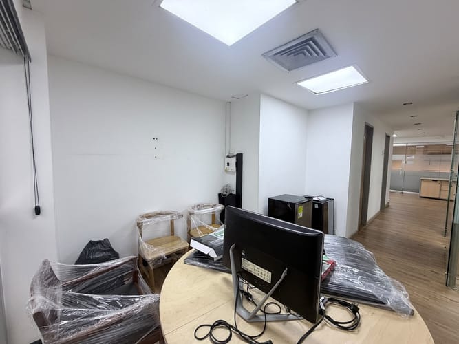 Oficina en arriendo en Santa María De Los Ángeles, Medellín, 65 m² · foto 6 de 14