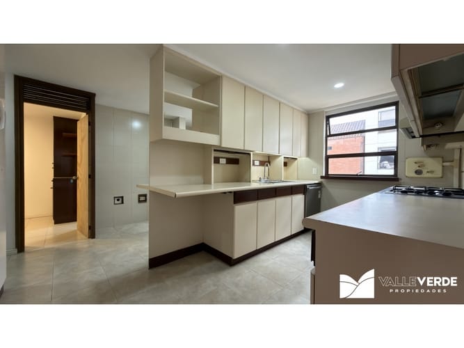 Apartamento de 4 alcobas en venta en Astorga, Medellín, 220 m² · foto 6 de 20