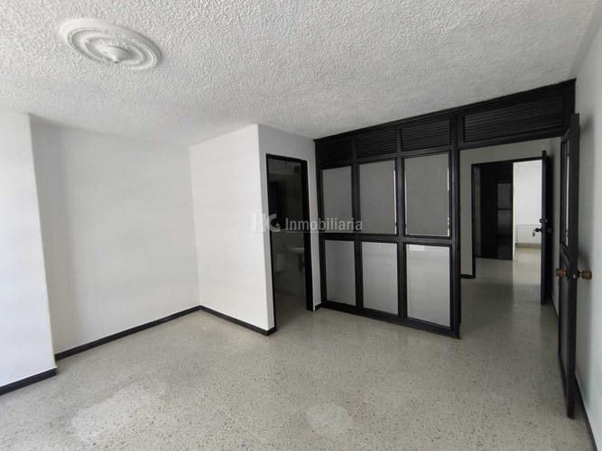 Oficina en arriendo en Garcia Rovira, Bucaramanga, 25 m² · foto 5 de 13