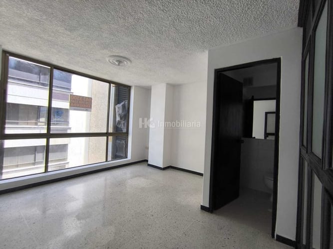 Oficina en arriendo en Garcia Rovira, Bucaramanga, 25 m² · foto 10 de 13