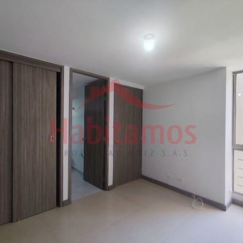 Apartamento de 2 alcobas en arriendo en La Castellana, Medellín, 78 m² · foto 15 de 23