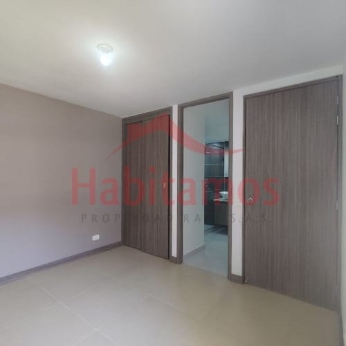 Apartamento de 2 alcobas en arriendo en La Castellana, Medellín, 78 m² · foto 16 de 23