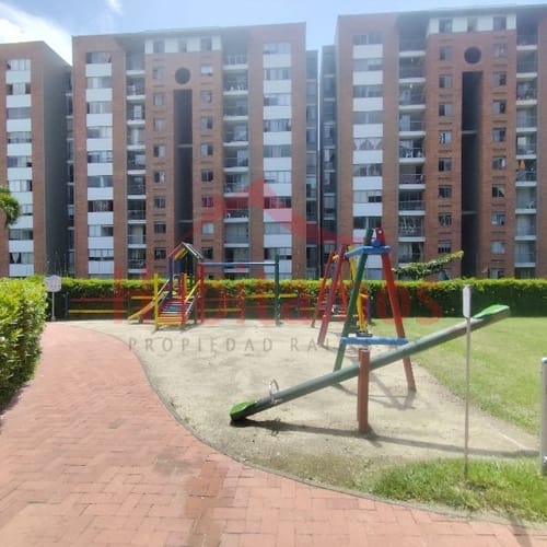 Apartamento de 2 alcobas en arriendo en La Castellana, Medellín, 78 m² · foto 20 de 23