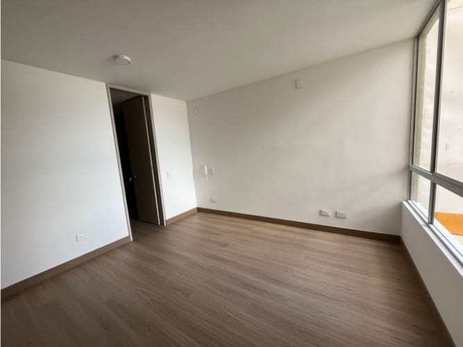 Apartamento de 3 alcobas en arriendo en Calahorra, Cajicá, 84 m² · foto 13 de 24