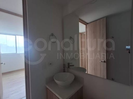 Apartamento de 3 alcobas en arriendo en Suramérica, Itagüí, 88 m² · foto 7 de 24