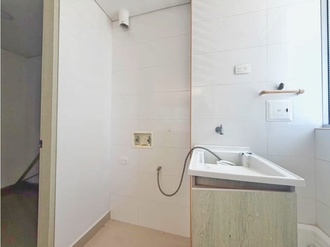 Apartamento de 3 alcobas en venta en Manga, Cartagena, 101 m² · foto 23 de 24