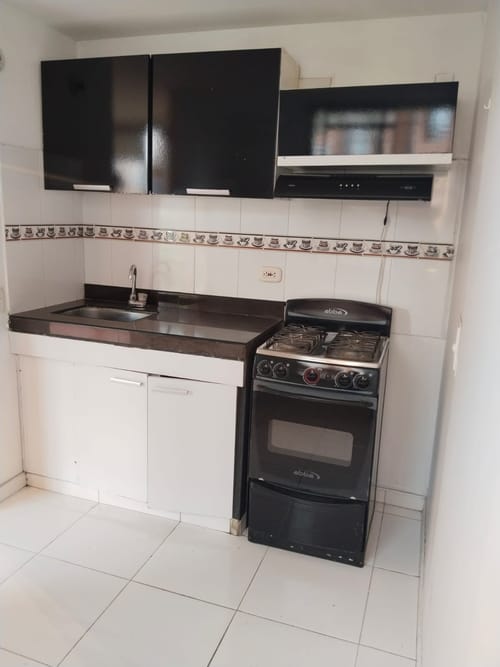 Apartamento de 2 alcobas en venta en Conjunto Residencial Prados Reserva De Madrid, Madrid, 52 m² · foto 5 de 13