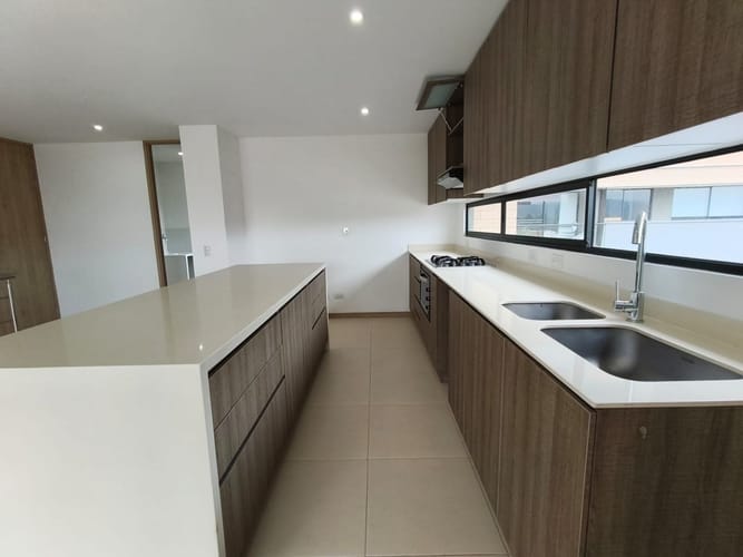Apartamento de 3 alcobas en arriendo en El Porvenir, Rionegro, 150 m² · foto 4 de 19
