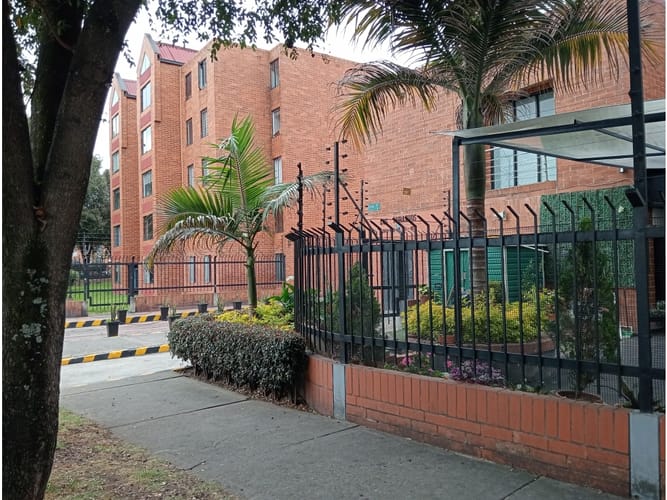 Apartamento de 2 alcobas en venta en Ciudadela Colsubsidio, Bogotá, 49 m² · foto 2 de 24