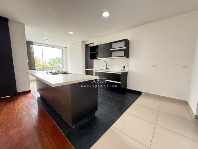 Apartamento de 3 alcobas en venta en El Tesoro, Medellín, 250 m² · foto 4 de 24