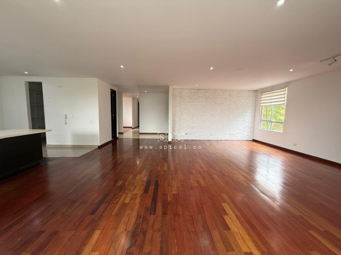 Apartamento de 3 alcobas en venta en El Tesoro, Medellín, 250 m² · foto 11 de 24