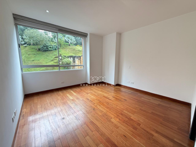 Apartamento de 3 alcobas en venta en El Tesoro, Medellín, 250 m² · foto 19 de 24