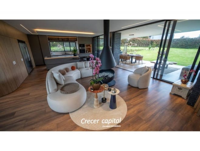 Casa de 3 alcobas en venta en Las Palmas, Envigado, 418 m² · foto 10 de 24