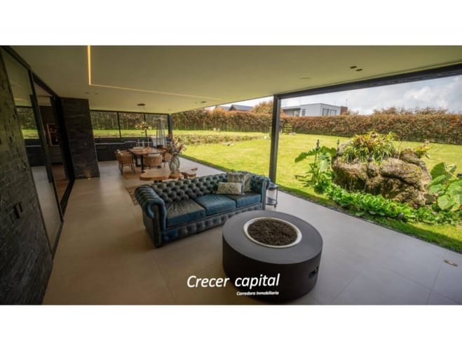 Casa de 3 alcobas en venta en Las Palmas, Envigado, 418 m² · foto 15 de 24