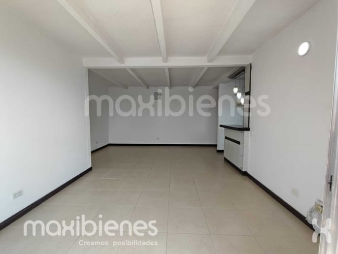 Apartamento de 3 alcobas en arriendo en Calasanz, Medellín, 74 m² · foto 5 de 15