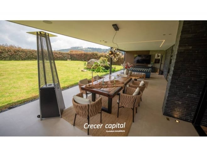 Casa de 3 alcobas en venta en Las Palmas, Envigado, 418 m² · foto 17 de 24