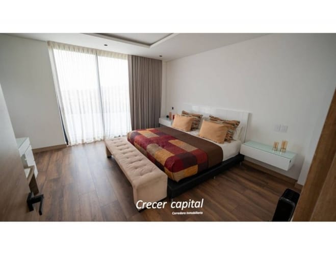 Casa de 3 alcobas en venta en Las Palmas, Envigado, 418 m² · foto 18 de 24