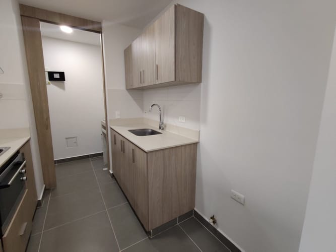Apartamento de 2 alcobas en arriendo en Los Colegios, Rionegro, 73 m² · foto 2 de 16