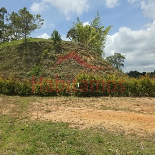 Lote en venta en Mampuesto, Rionegro, 4081 m² · foto 4 de 6
