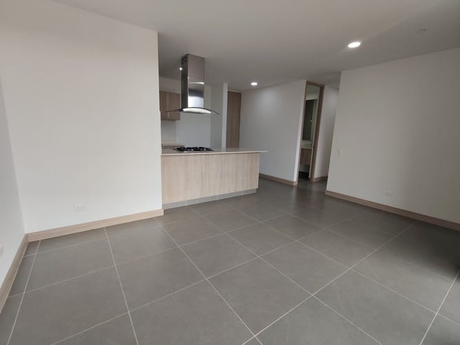 Apartamento de 2 alcobas en arriendo en Los Colegios, Rionegro, 73 m² · foto 5 de 16