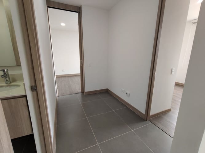 Apartamento de 2 alcobas en arriendo en Los Colegios, Rionegro, 73 m² · foto 6 de 16