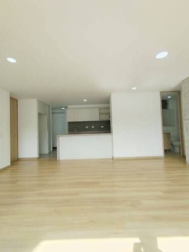 Apartamento de 3 alcobas en arriendo en Cañaveralejo, Sabaneta, 86 m² · foto 3 de 19
