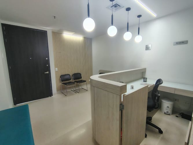 Consultorio en arriendo en El Poblado, Medellín, 47 m² · foto 10 de 10