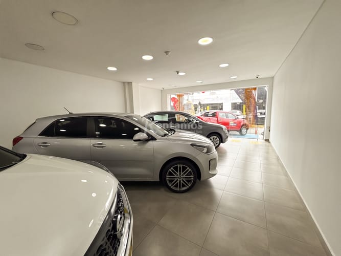 Local en venta en Perpetuo Socorro, Medellín, 328 m² · foto 9 de 21