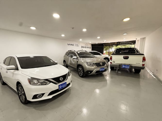 Local en venta en Perpetuo Socorro, Medellín, 328 m² · foto 11 de 21