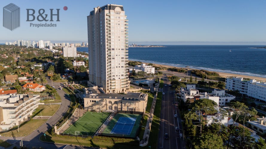Apartamento de 3 dormitorios a la venta y en alquiler anual - Punta del Este · Foto 4
