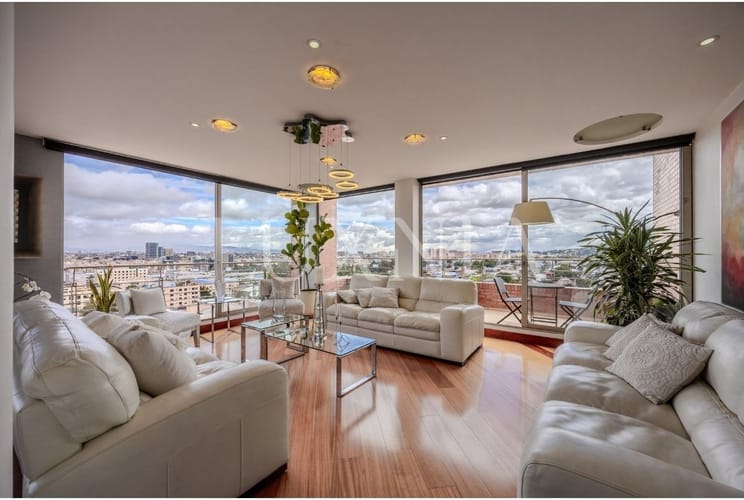 Apartamento de 5 alcobas en venta en La Calleja, Bogotá, 323 m² · foto 2 de 24