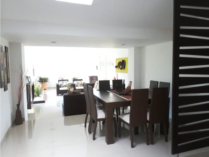 Casa de 6 alcobas en venta en Las Mercedes, Jamundí, 250 m² · foto 5 de 11