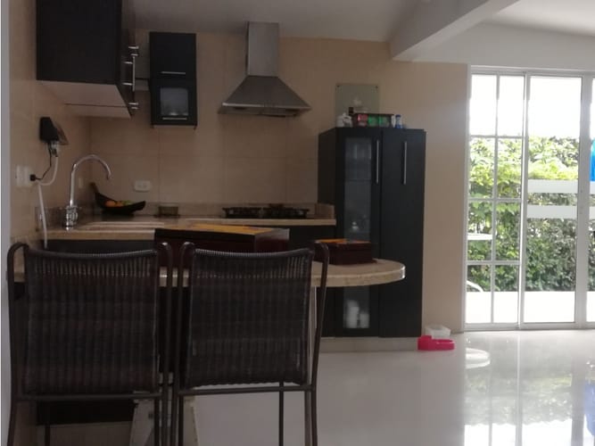 Casa de 6 alcobas en venta en Las Mercedes, Jamundí, 250 m² · foto 8 de 11