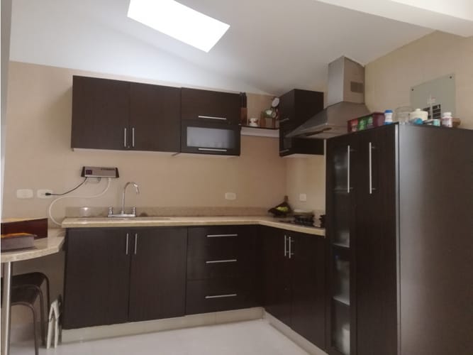 Casa de 6 alcobas en venta en Las Mercedes, Jamundí, 250 m² · foto 9 de 11