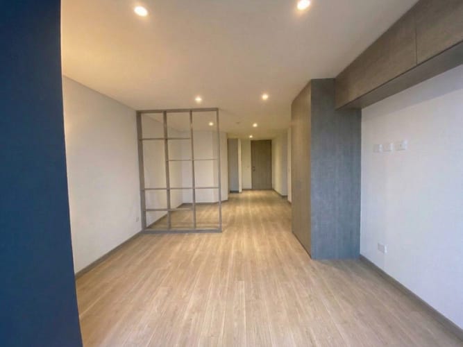 Apartamento de 1 alcoba en venta en La Soledad, Bogotá, 33 m² · foto 8 de 17